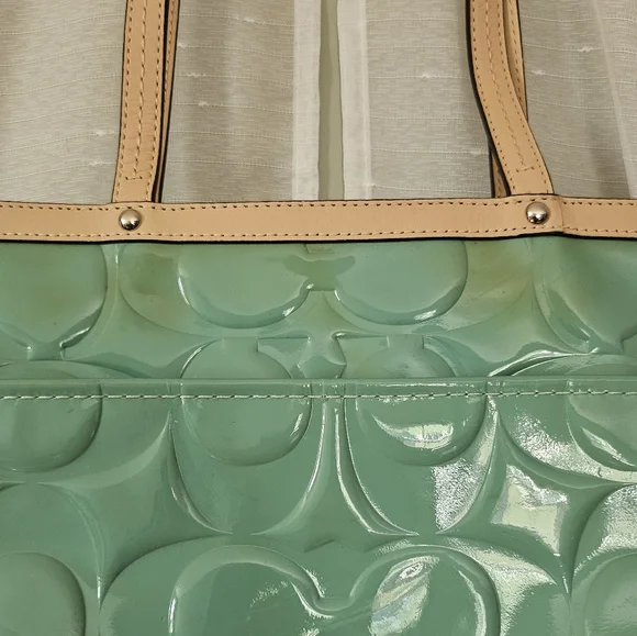 COACH Peyton Embossed Signature Patent Leather Satchel Carryall Tote - Picture 5 of 13